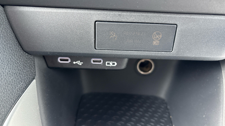 Toyota Yaris 1.5 Hybrid Icon 5dr CVT Hybrid Hatchback